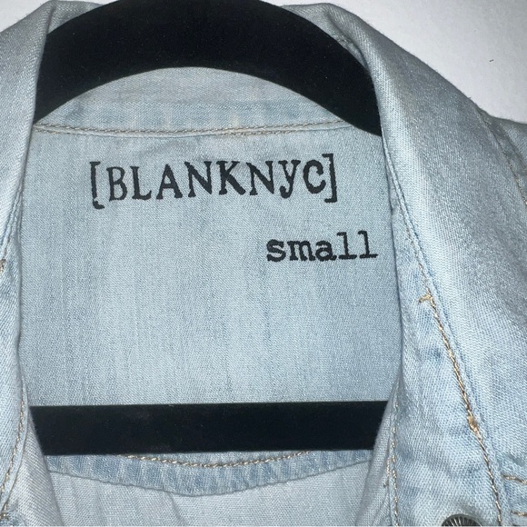 Blank NYC chambray light wash denim button down shirt SIZE: SMALL - Picture 8 of 9
